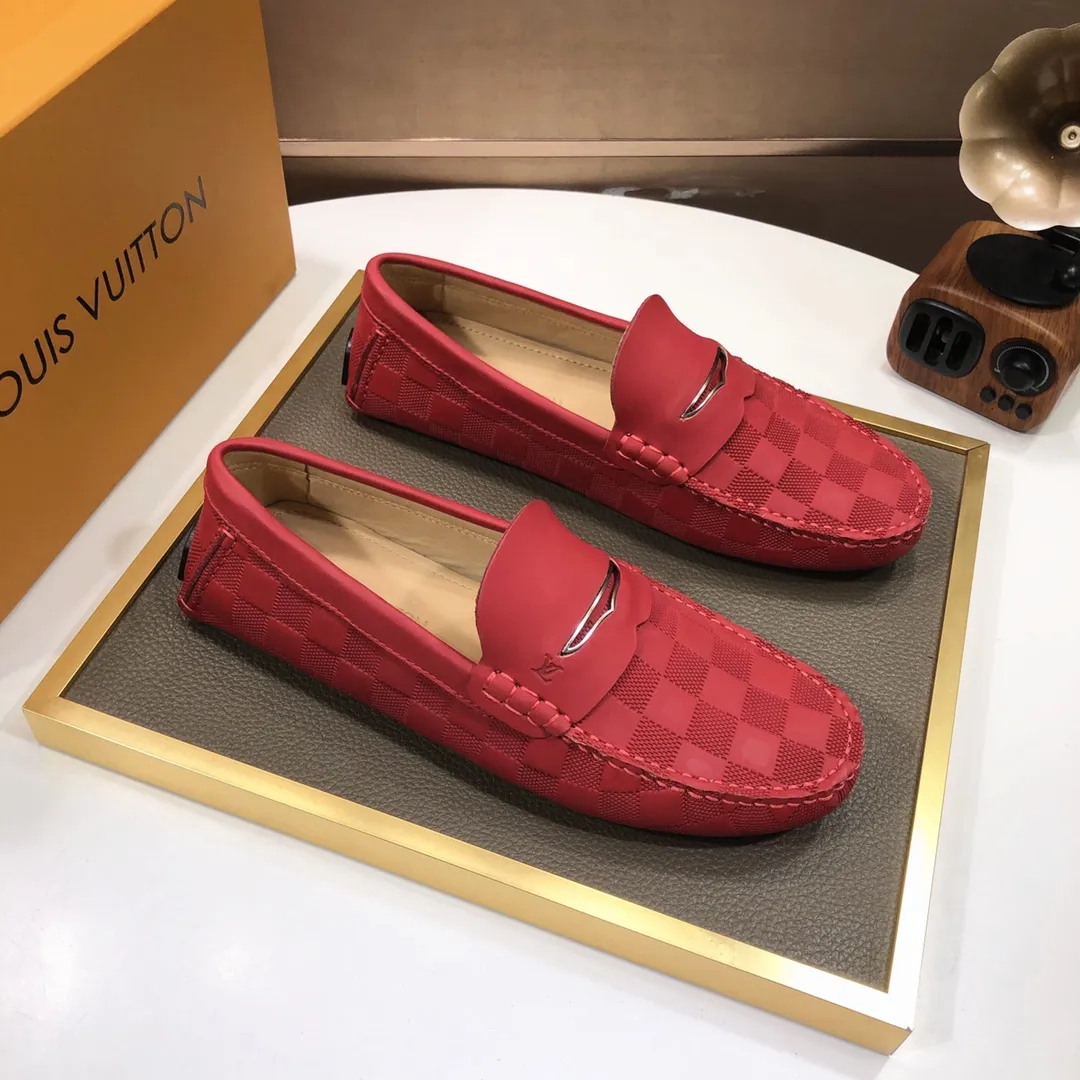 Men's men's shoes 💰420💰 [LV Doudou shoes] (water-dyed cowhide lining) new model is on the market, available on the official website. The new Doudou shoes are processed into single-color materials, and the uppers are made of imported cowhide material. The body of the shoe is fully hemmed with mark thread, and is lined with imported original cowhide leather. The elegant shoe shape is super suitable for all-matching, and the size is 38-44.